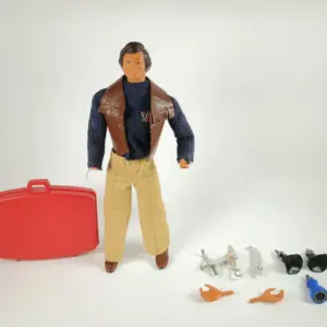 Vintage 1976 JJ Armes Action Figure – COMPLETE with All Accessories + Original Hand Case – No Breaks!