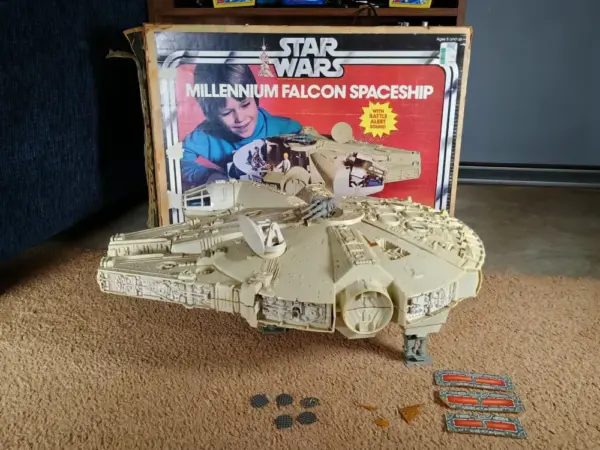 1978 Kenner Star Wars Millennium Falcon – Well-Loved Original – Missing 3 Pieces – Box Included - Image 2