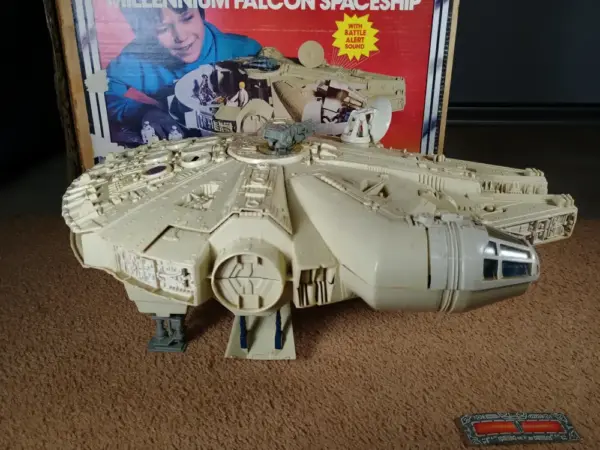1978 Kenner Star Wars Millennium Falcon – Well-Loved Original – Missing 3 Pieces – Box Included - Image 5