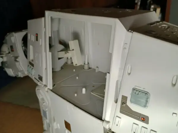 1981 Kenner Star Wars AT-AT – Great Shape! Custom Painted Details – Tested Electronics - Image 8