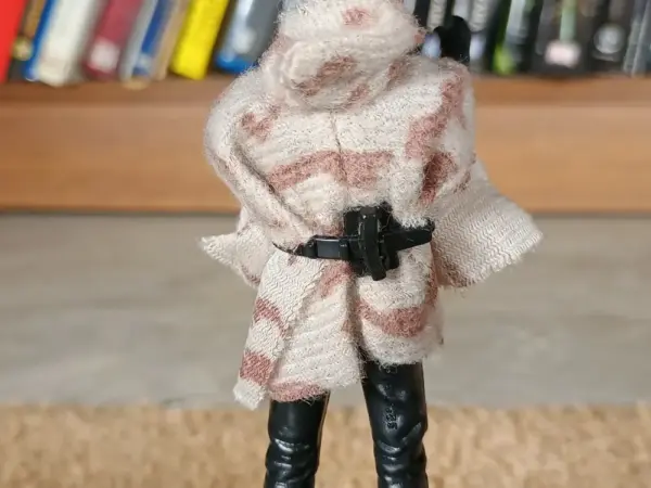 Vintage 1985 Kenner Star Wars Luke Skywalker (In Battle Poncho) with 3-Notch Belt – Original Owner - Image 4