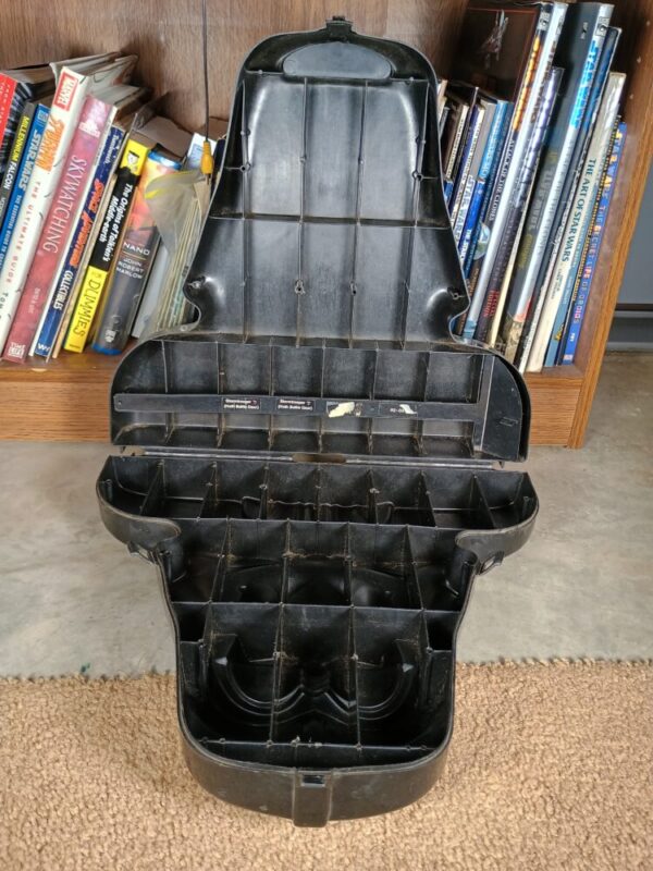 Vintage Kenner Darth Vader Action Figure Collector’s Case – For Display Only - Image 7