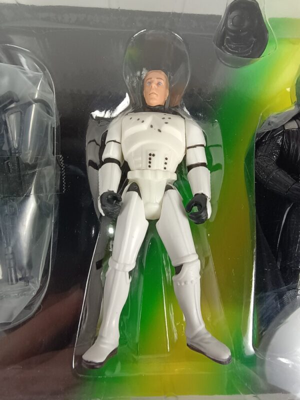 1998 Kenner Star Wars Luke Skywalker & Darth Vader Figures – Escape the Death Star Bonus Pack - Image 3