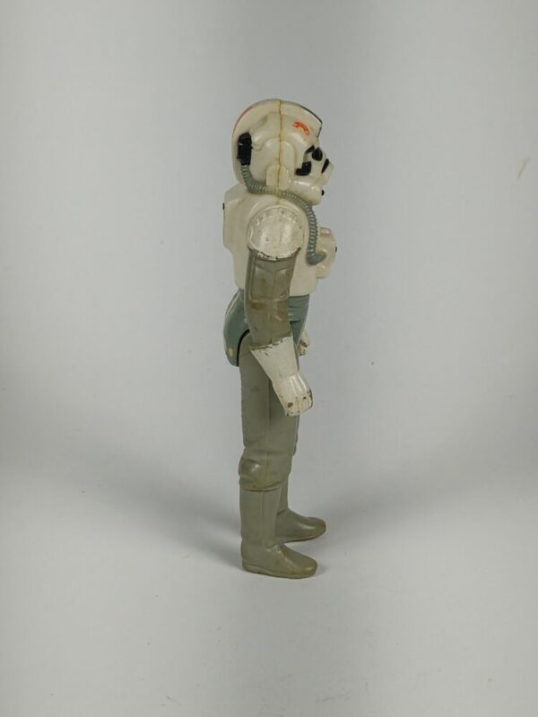 Vintage 1980 Kenner Star Wars AT-AT Driver – Original Figure – Loose Joints, Still Stands - Image 4