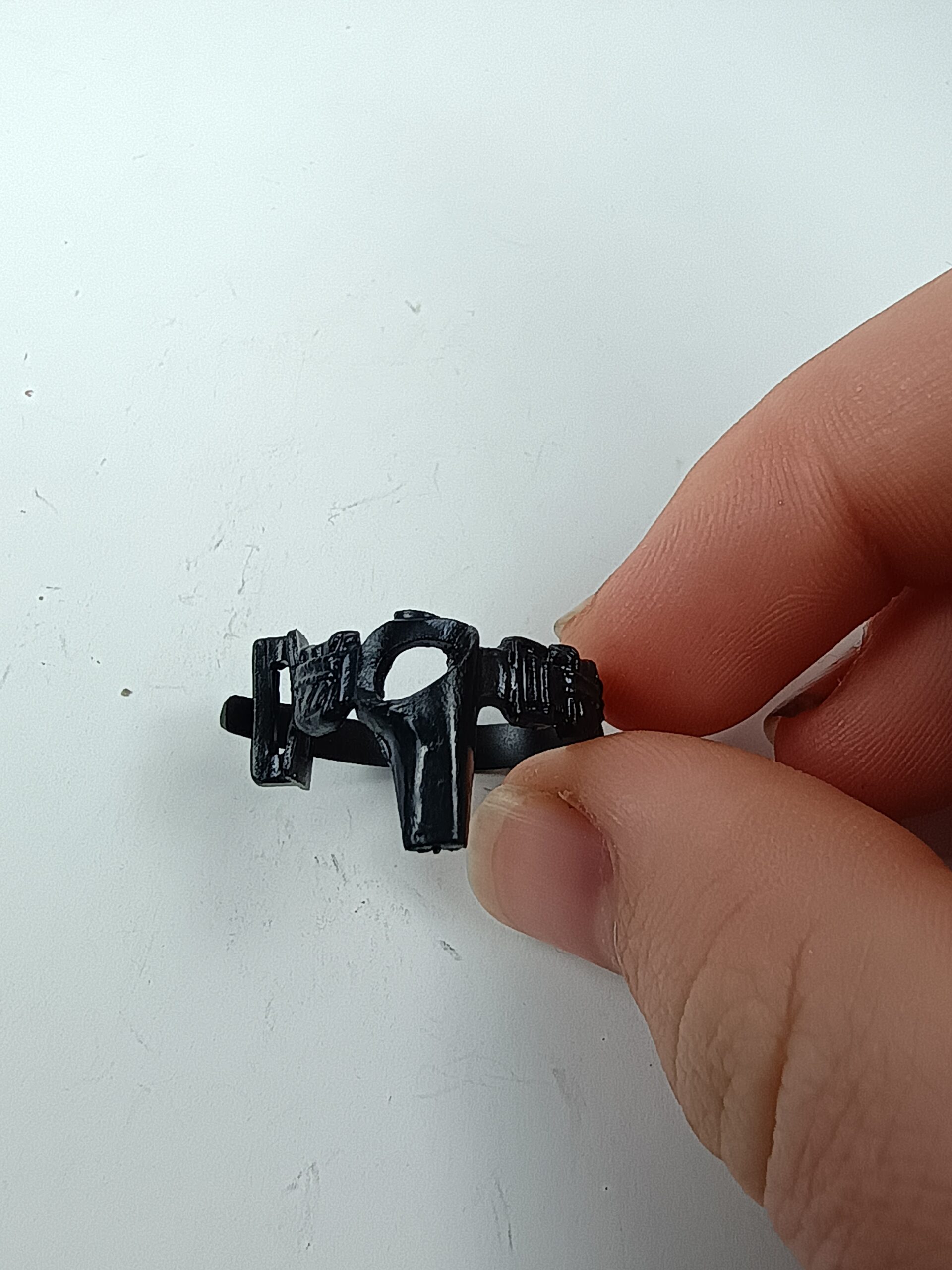 Vintage 1983 Kenner Star Wars Luke Skywalker Endor Belt (Three-Notch Version) – Original Accessory Only 2 Vintage 1983 Kenner Star Wars Luke Skywalker Endor Belt (Three-Notch Version) – Original Accessory Only - Image 2