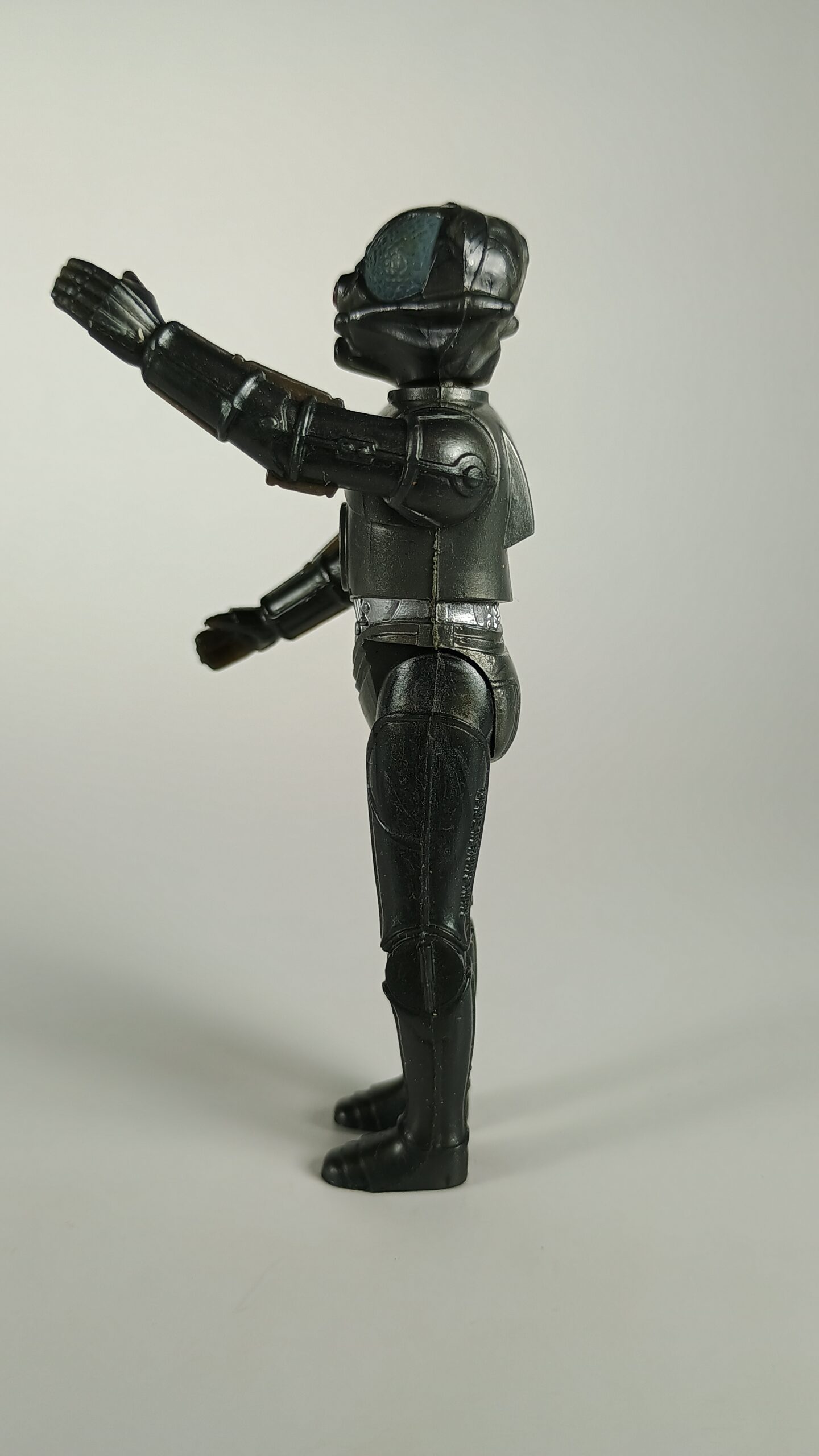 Vintage 1980 Kenner Star Wars listed as Zuckuss (but really 4-LOM) – Original Figure – No Rifle 3 Vintage 1980 Kenner Star Wars listed as Zuckuss (but really 4-LOM) – Original Figure – No Rifle - Image 3