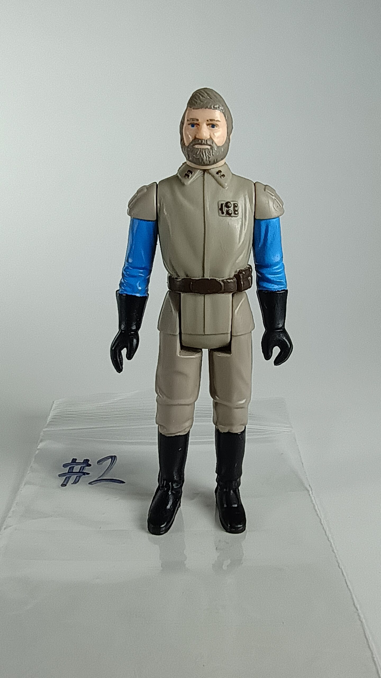 Vintage 1983 Kenner Star Wars General Madine #2 Gray Hair – Original Figure – No Baton 1 Vintage 1983 Kenner Star Wars General Madine #2 Gray Hair – Original Figure – No Baton