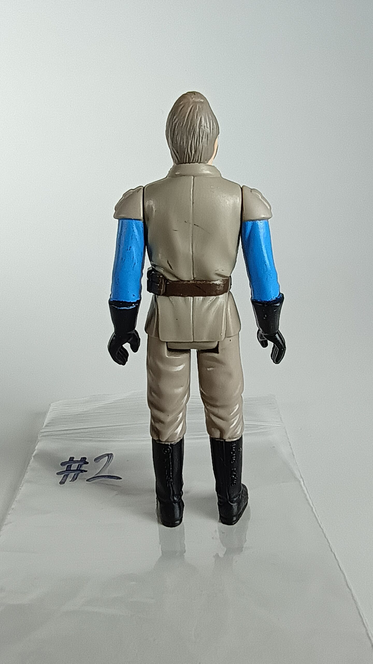 Vintage 1983 Kenner Star Wars General Madine #2 Gray Hair – Original Figure – No Baton 2 Vintage 1983 Kenner Star Wars General Madine #2 Gray Hair – Original Figure – No Baton - Image 2