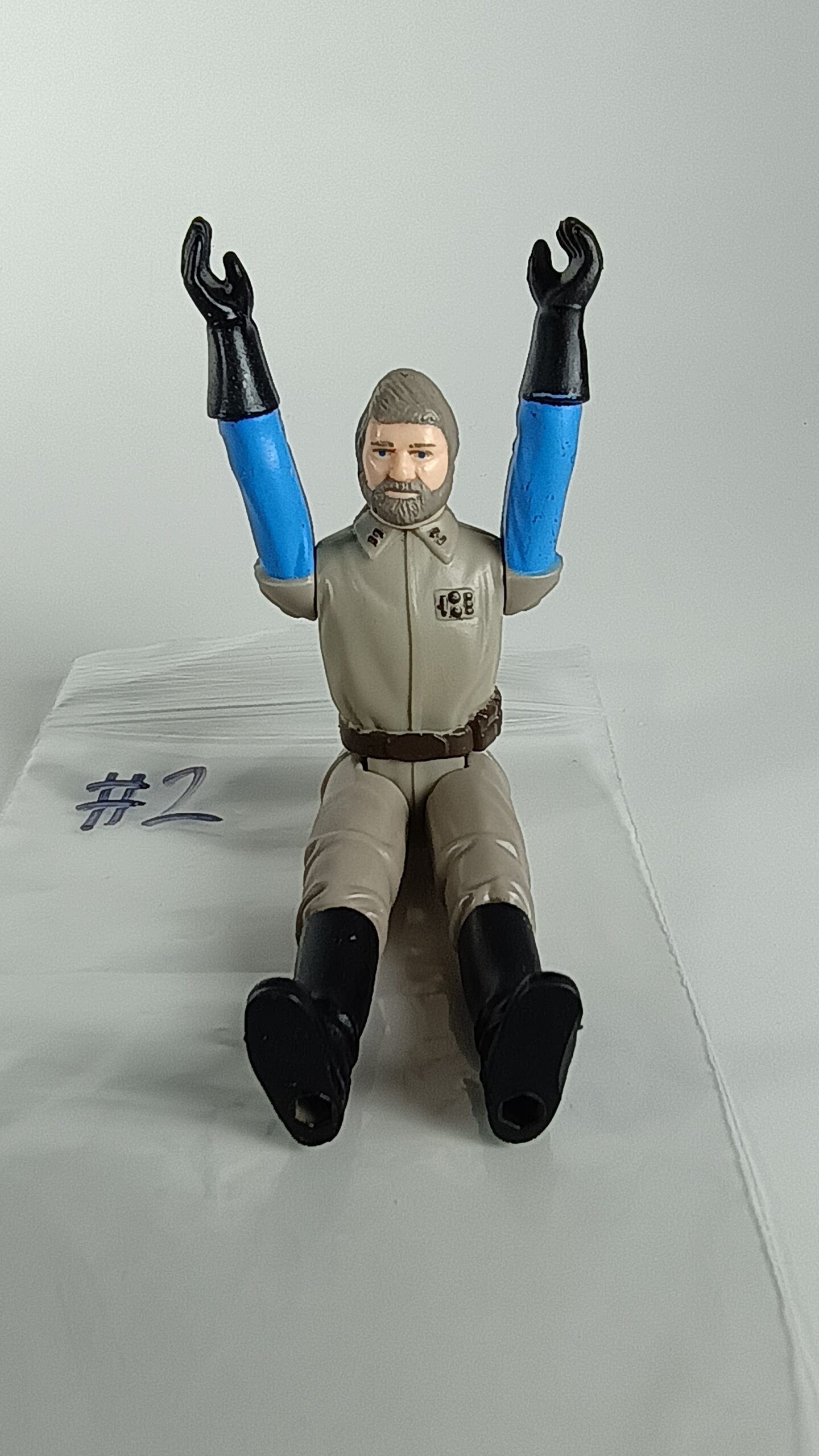 Vintage 1983 Kenner Star Wars General Madine #2 Gray Hair – Original Figure – No Baton 5 Vintage 1983 Kenner Star Wars General Madine #2 Gray Hair – Original Figure – No Baton - Image 5